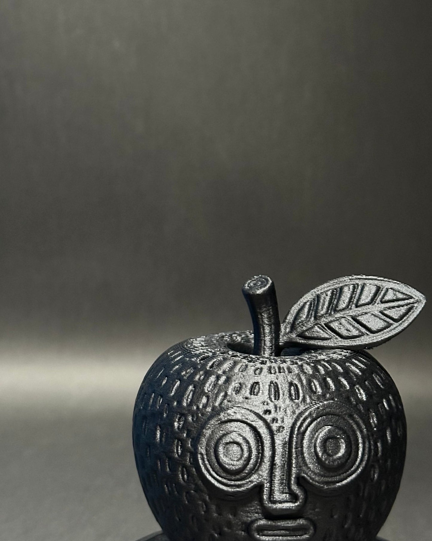 BLACK FRUITS Vol.01|APPLE - 朽根造|kyukonzo.co