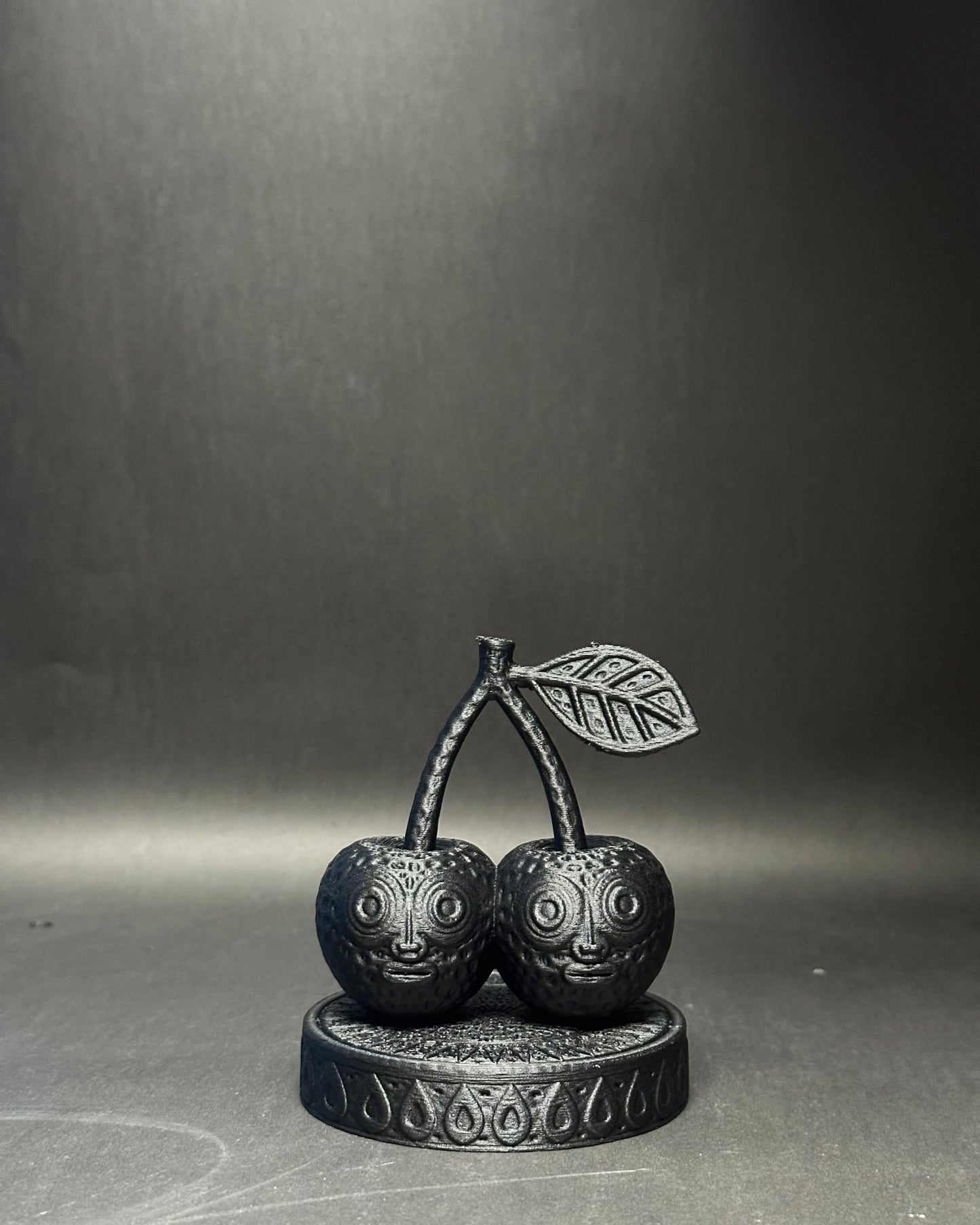 BLACK FRUITS Vol.03｜CHERRY - 朽根造｜kyukonzo.co