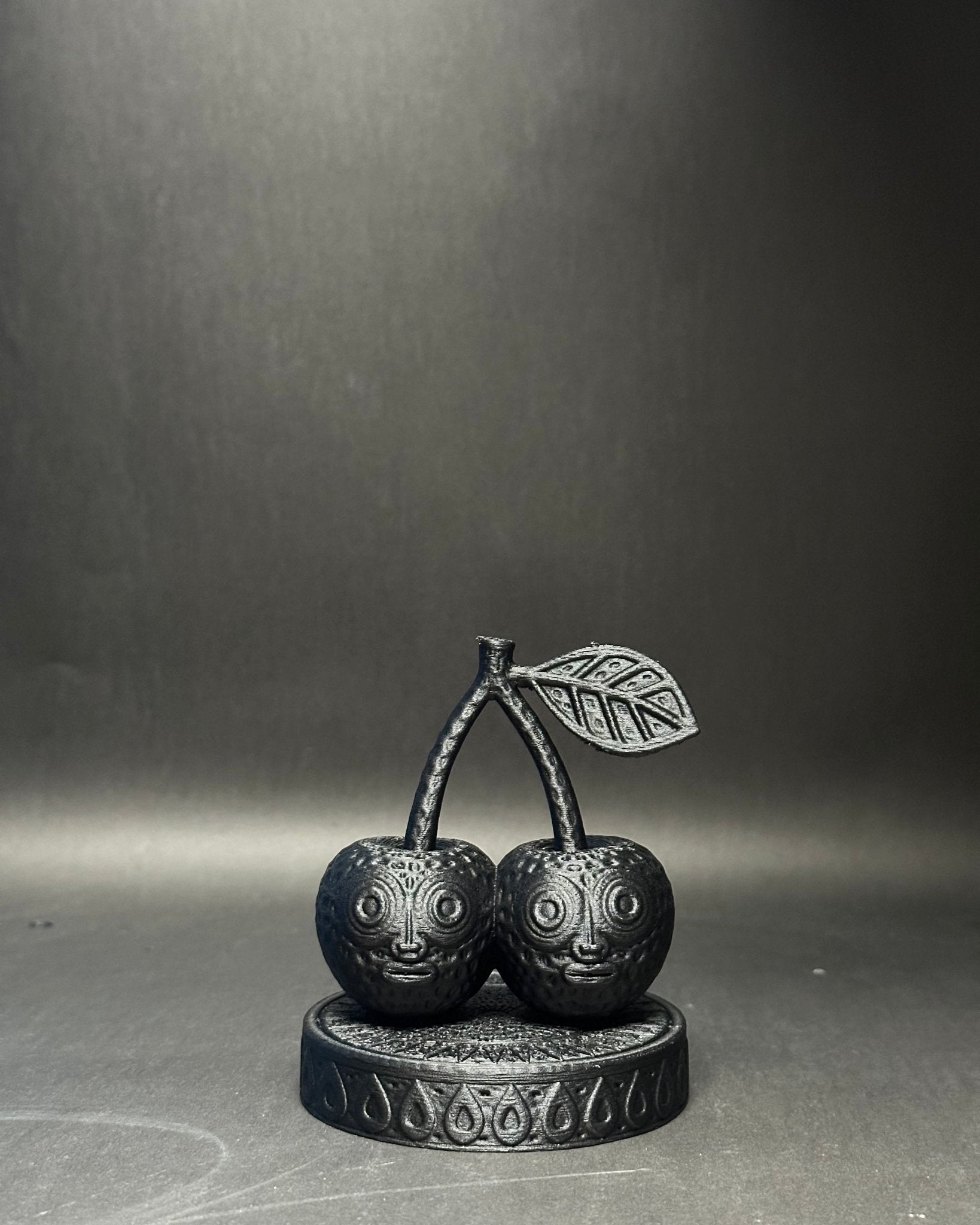 BLACK FRUITS Vol.03｜CHERRY - 朽根造｜kyukonzo.co