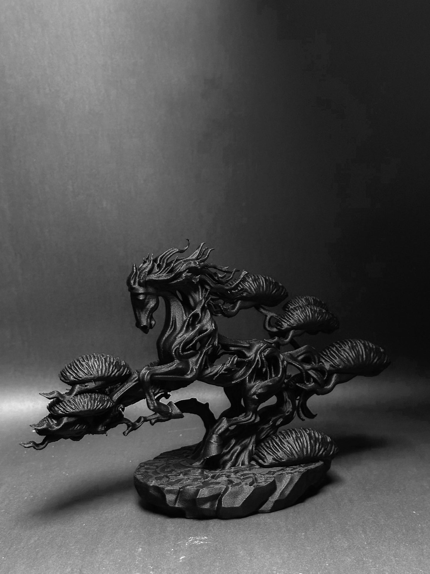 黑·盆系列｜馬·躍 - 朽根造｜kyukonzo.co